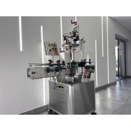 Zakręcarka automatyczna rolkowa CS-3000-13